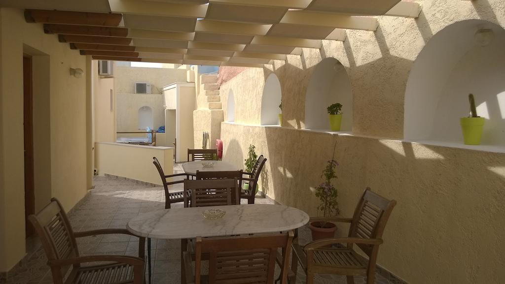 Anemomilos Suites Fira  Eksteriør billede