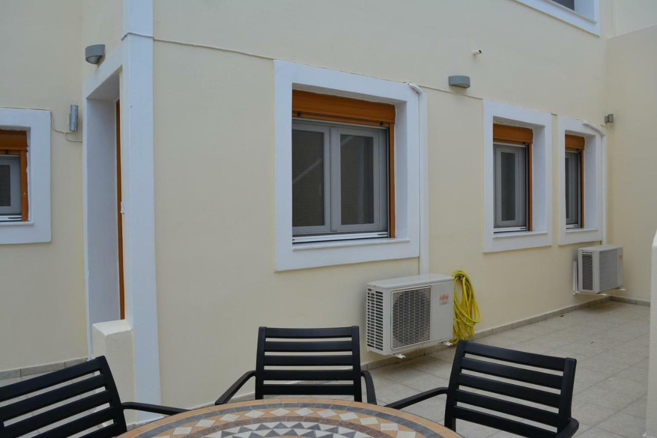 Anemomilos Suites Fira  Eksteriør billede